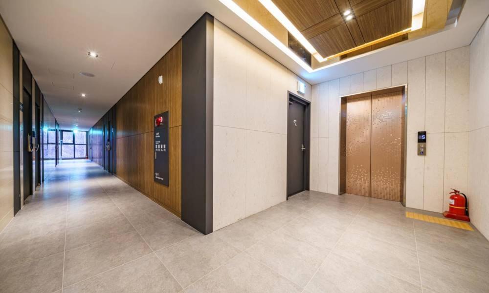 Anseong Nomad Hotel Buitenkant foto