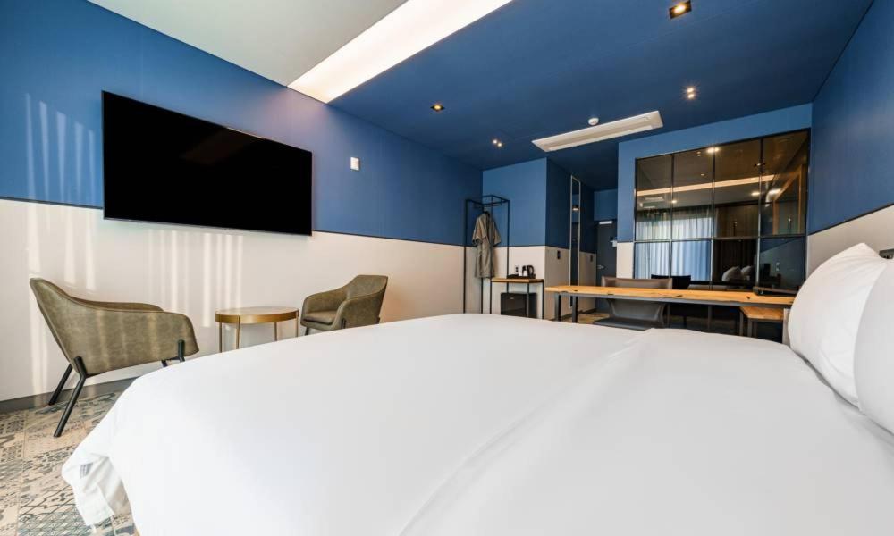 Anseong Nomad Hotel Buitenkant foto