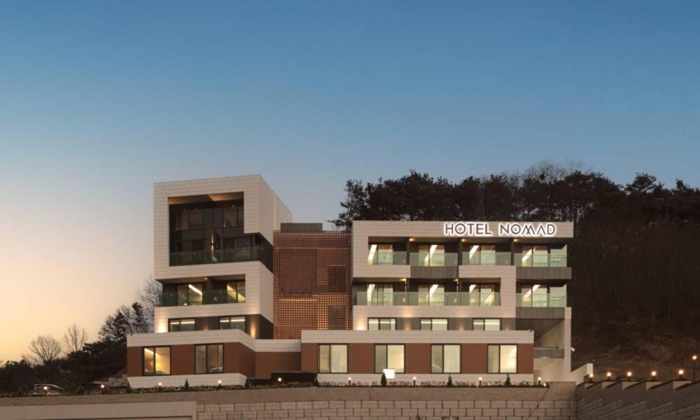 Anseong Nomad Hotel Buitenkant foto